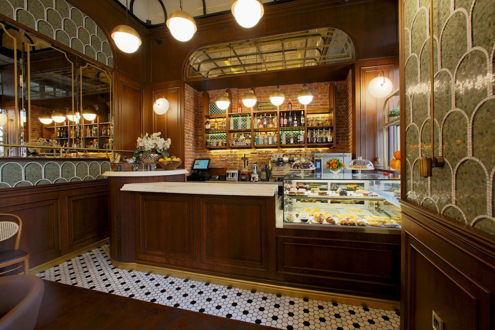 Momento Golden Horn Отель 4*